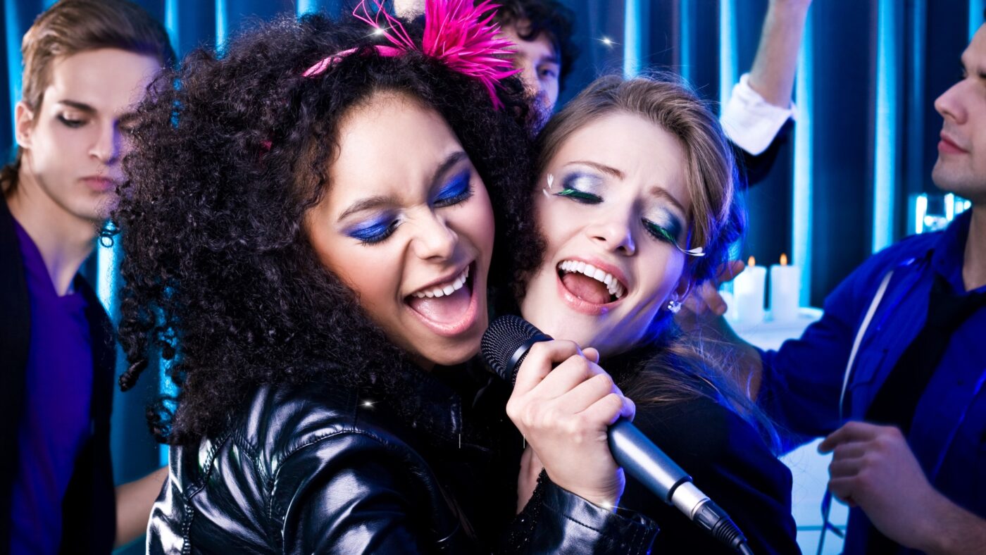 Karaoke is one of the fun things to do on Valentine’s Day for Singles